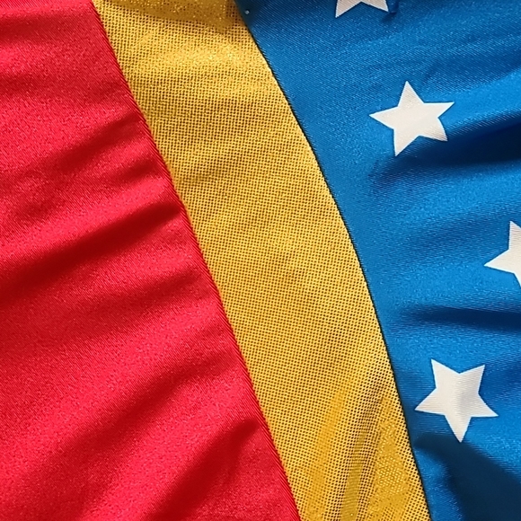 Like New H&M Divided DC Wonder Woman Dress Sz XL - Picture 4 of 9